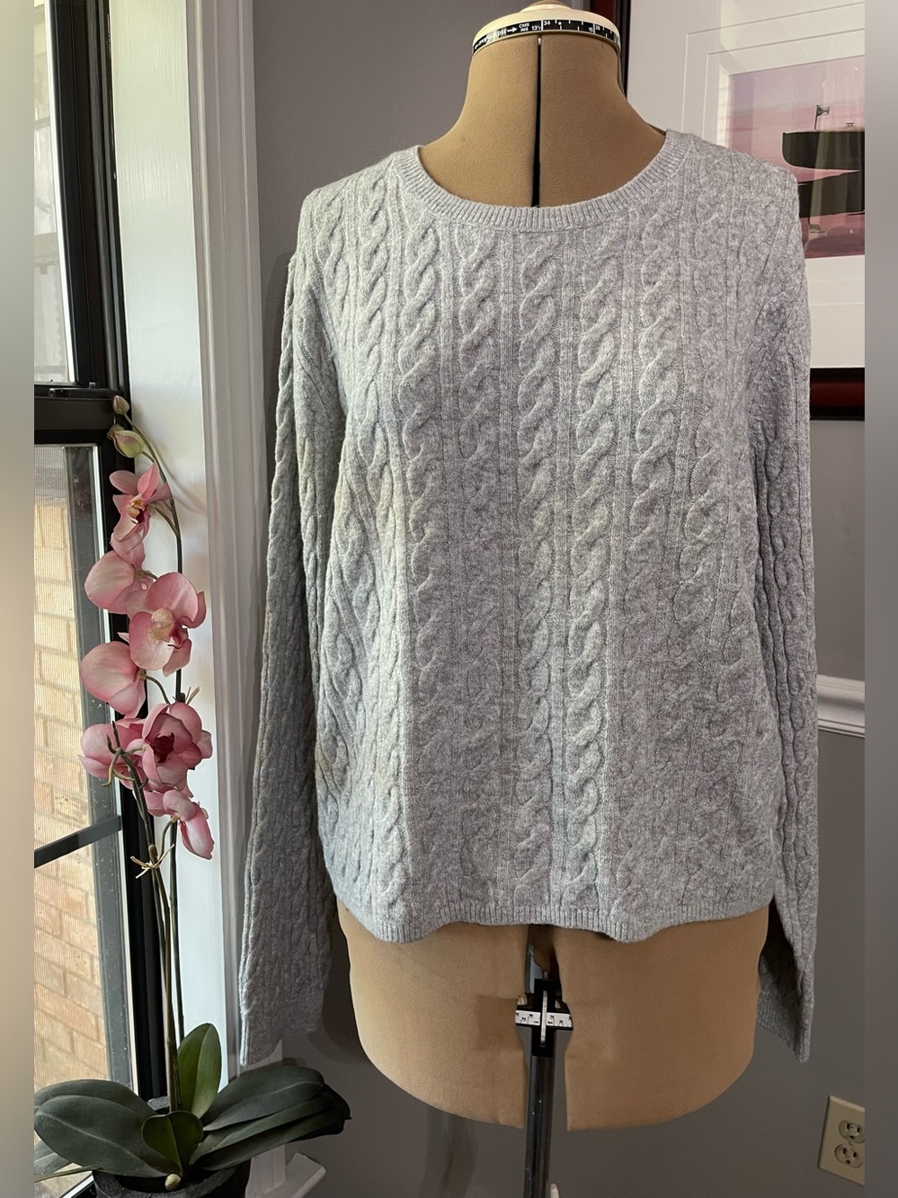 LOFT NWT Light Gray Cable Knit Crewneck Sweater. Soooo soft!